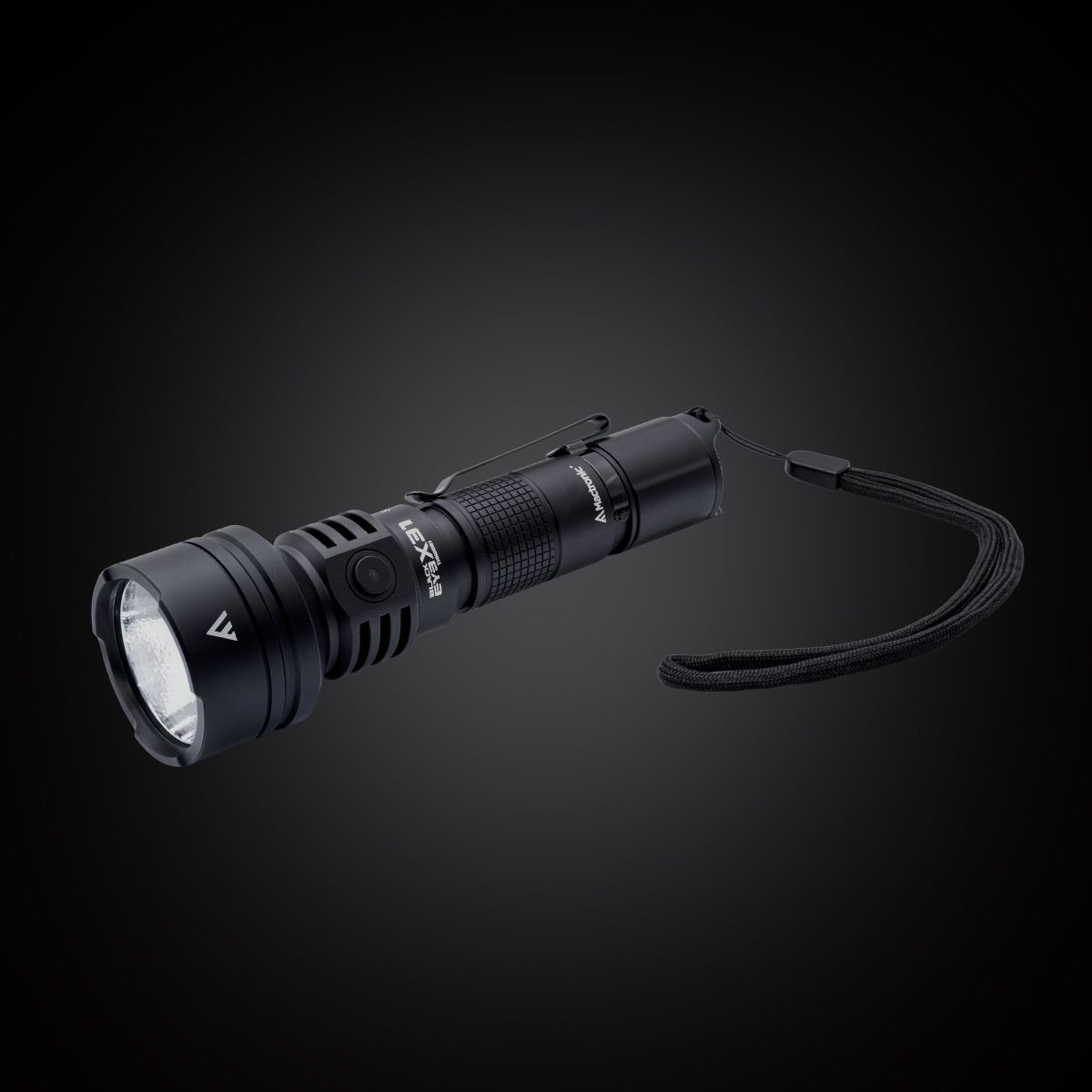 Mactronic BLACK EYE X31 – programozható taktikai lámpa 3100 lm