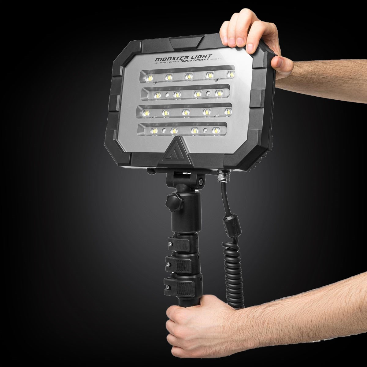 Mactronic MONSTER LIGHT MINI – 18 000 lm mobil területvilágító
