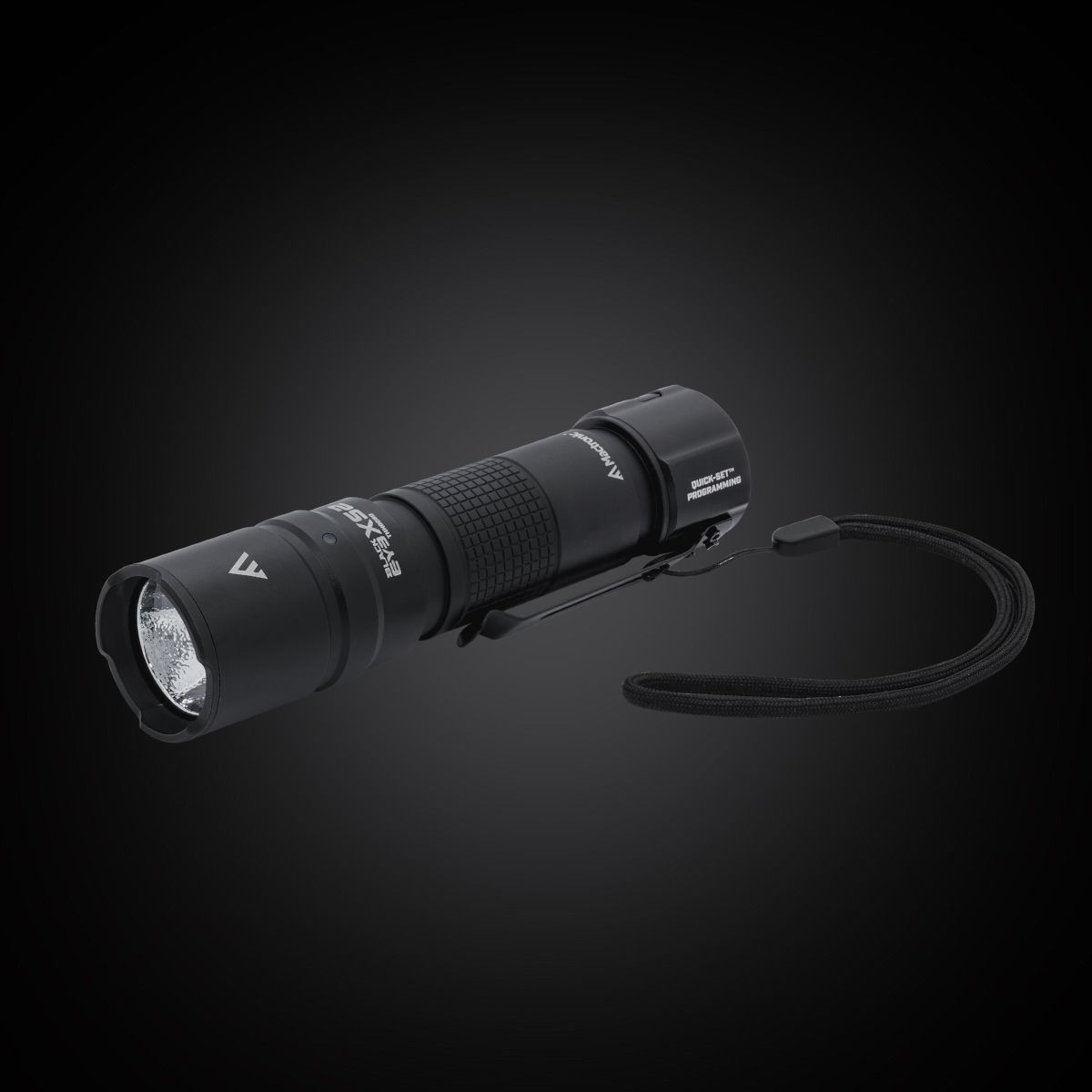 Mactronic BLACK EYE X52 – programozható taktikai lámpa 5200 lm