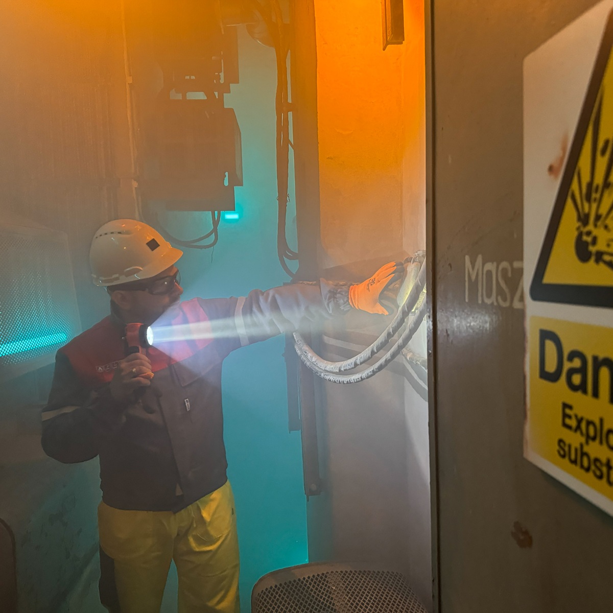 Mactronic M-FIRE GUARDIAN XW – ATEX derékszögű tűzoltó lámpa