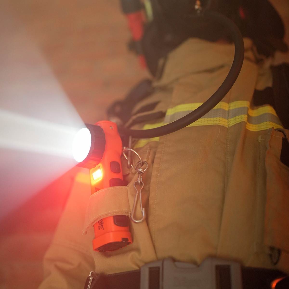 Mactronic M-FIRE GUARDIAN XR – ATEX derékszögű tűzoltó lámpa